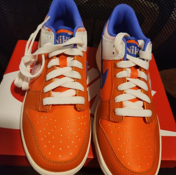 Nike Dunk Low se (GS) size 5y - Picture 2 of 6